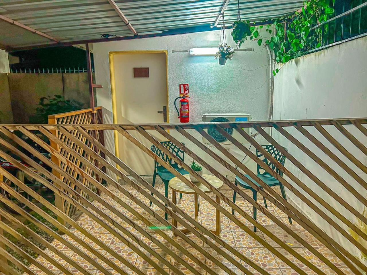 Residence Le Tali Libreville Exterior photo